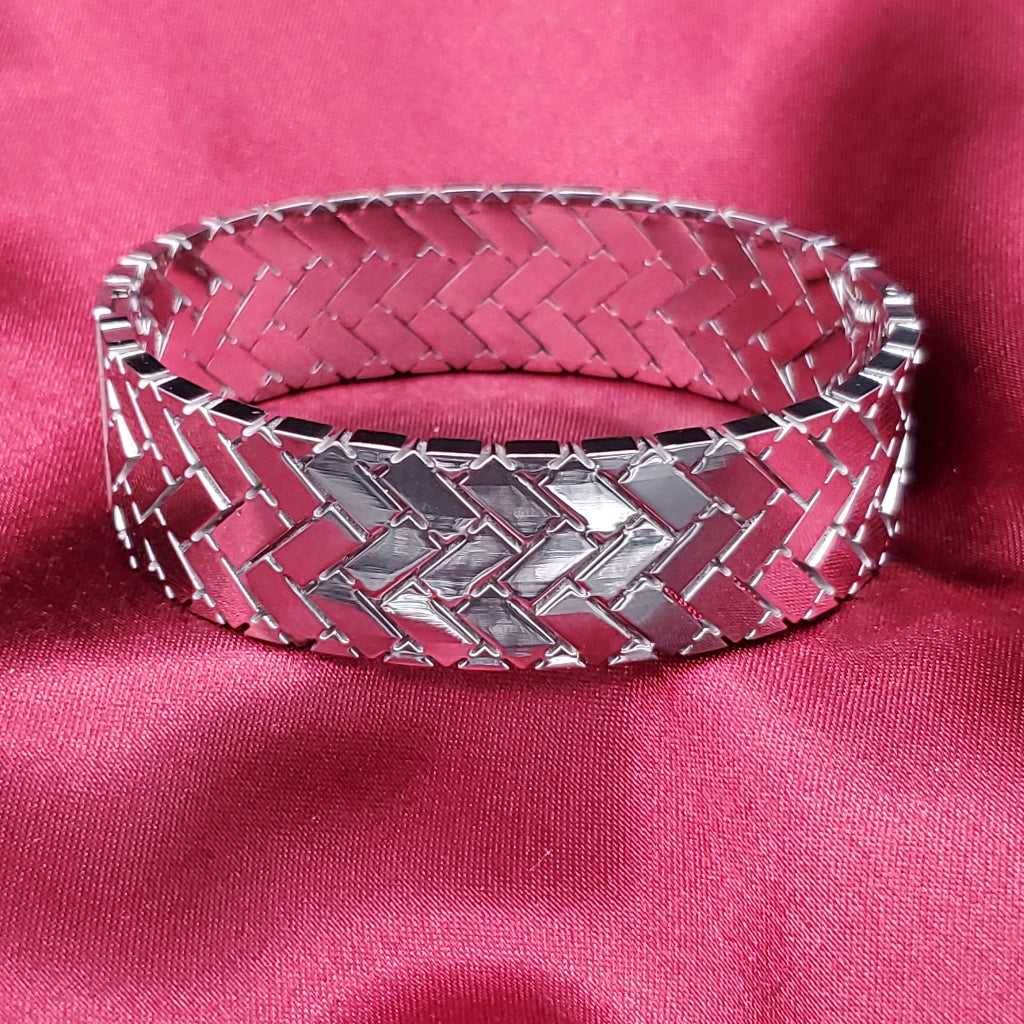 Zig Zag Wide Bangle | Stainless Steel Jewelry