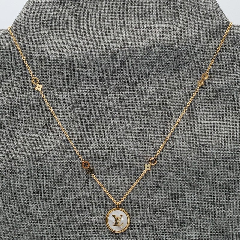 L*V Necklace - Siwar Gallery