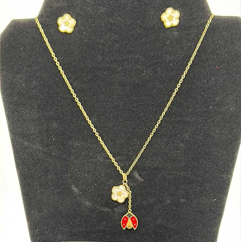 Clover Ladybug Jewelry Set | 18K Gold Plated Siwar Gallery