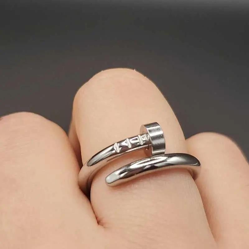 Nail-Ring-Top-View-Detail