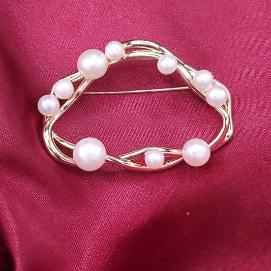 Seashell shape Brooch