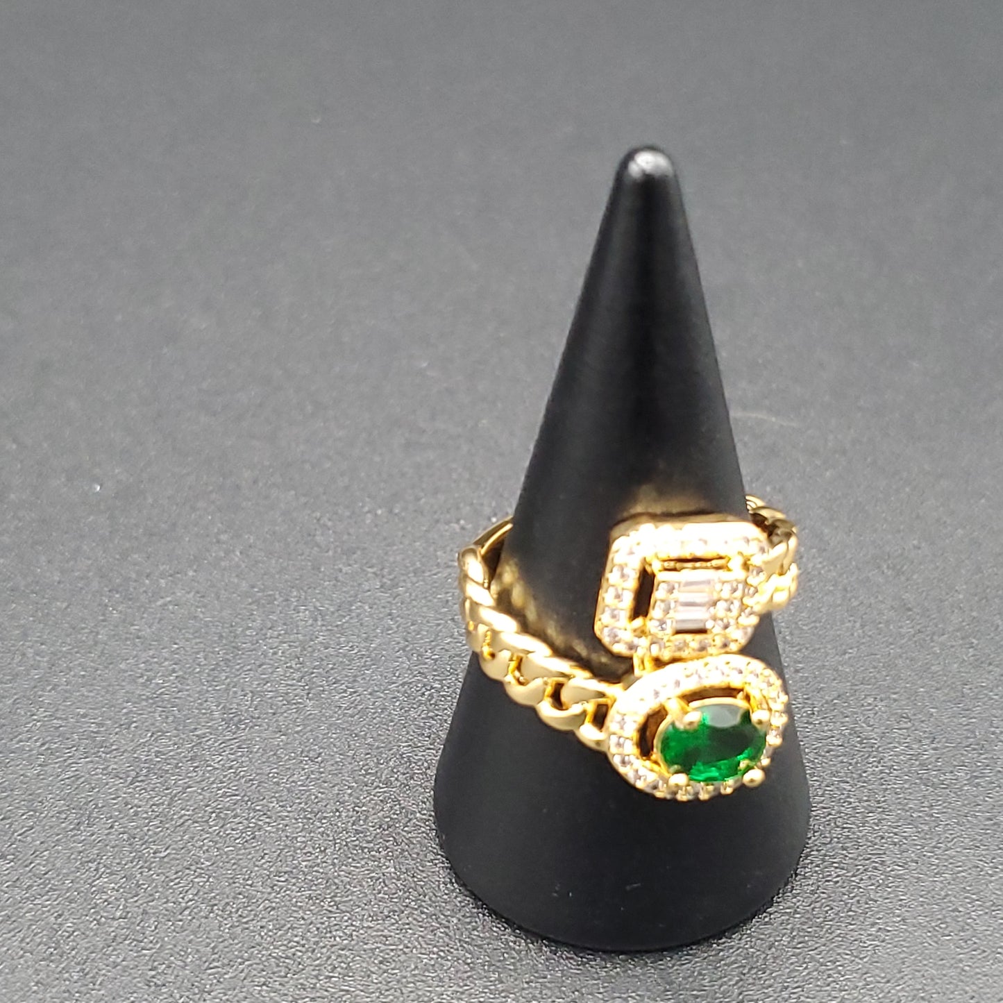 Ring