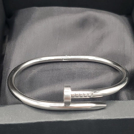 A nail Bangle - Siwar Gallery