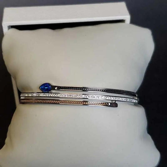 Blue Teardrop Stone Bangle