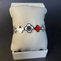 Refined Classic Clover Bracelet