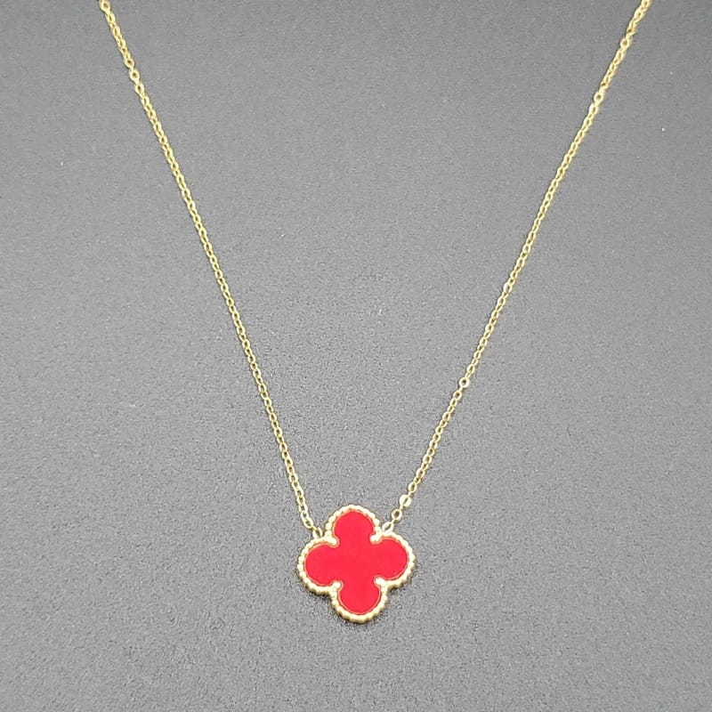 Classic Clover Necklace | 18K Gold Plated Siwar Gallery