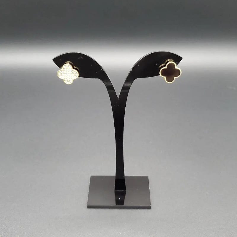 Clover Earring | Double face in Gold finish, with cubic zirconia stone on stones, the other with black enamel