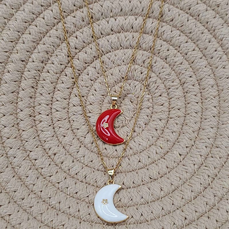 Crescent Moon Necklace | 18K Gold Plated Siwar Gallery