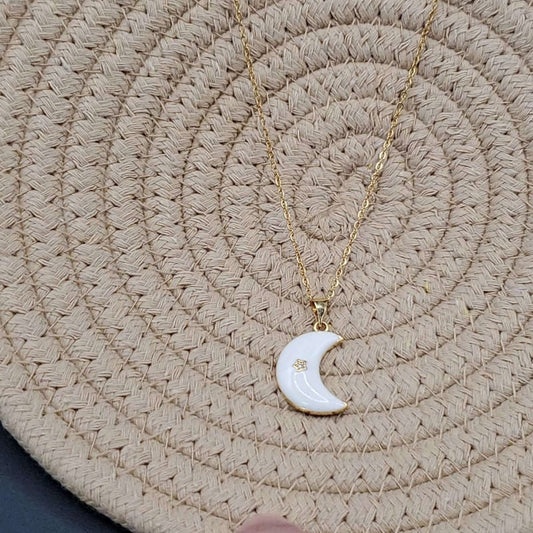 Crescent Moon Necklace | 18K Gold Plated Siwar Gallery