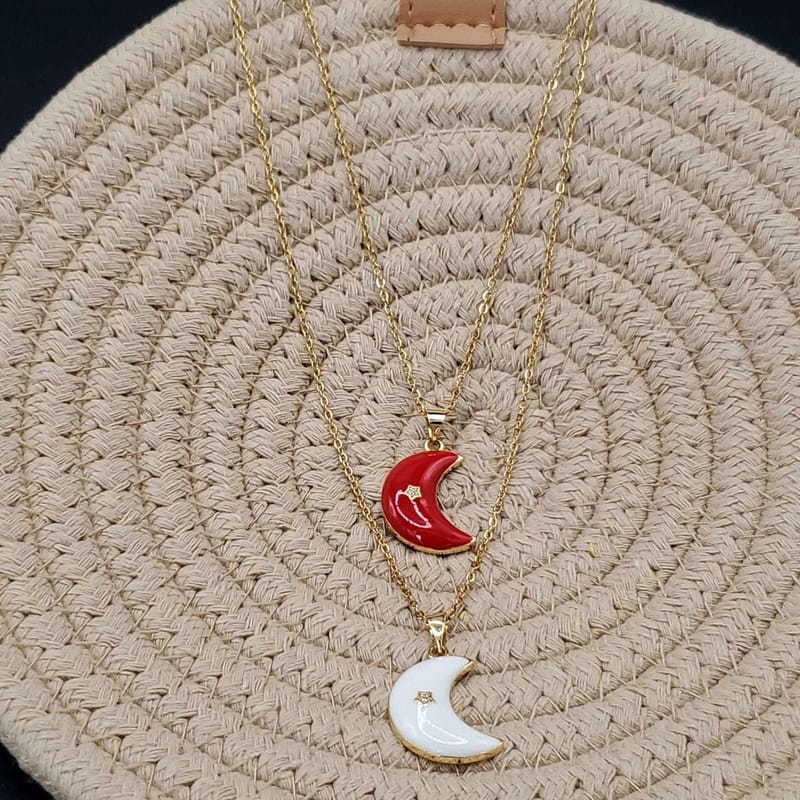 Crescent Moon Necklace | 18K Gold Plated Siwar Gallery