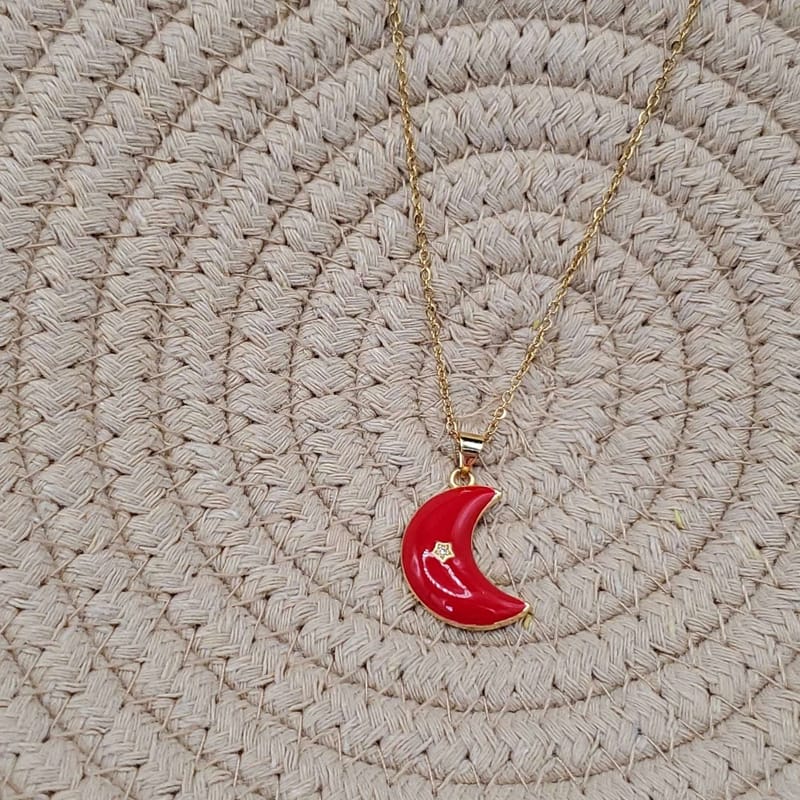 Crescent Moon Necklace | 18K Gold Plated Siwar Gallery