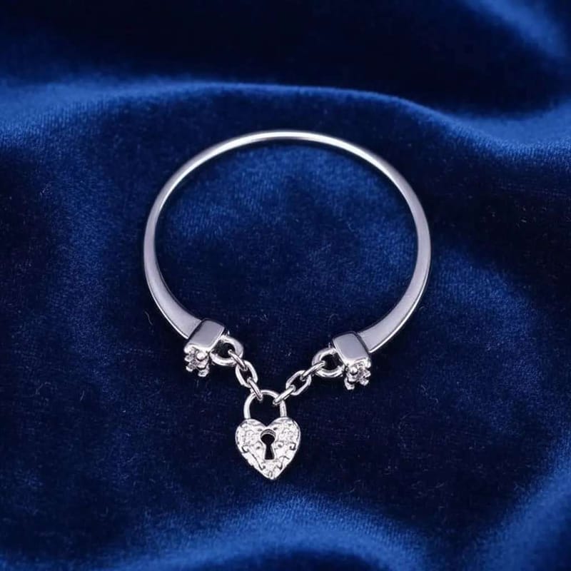 Dazzling Heart Ring in Silver finish, with cubic zirconia stone on stones