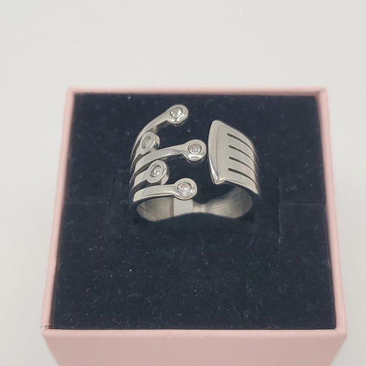 Elegant Ring - Siwar Gallery