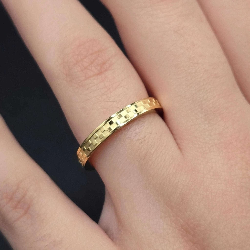 Link Texture Band Ring | 18K Gold Plated Siwar Gallery