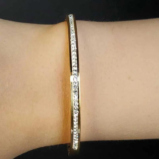 Lovely Bangle