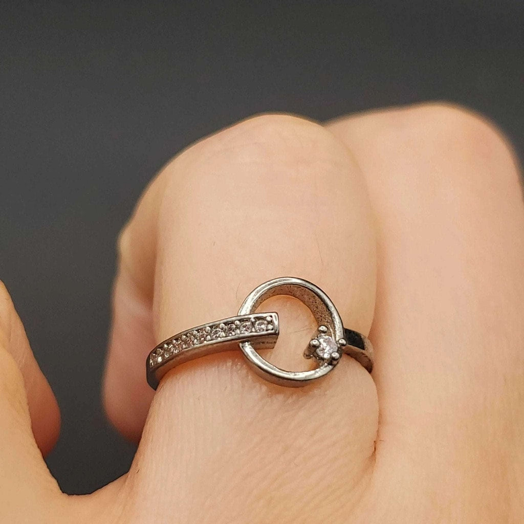 Minimalist Modern Ring | 18K Gold Plated Siwar Gallery
