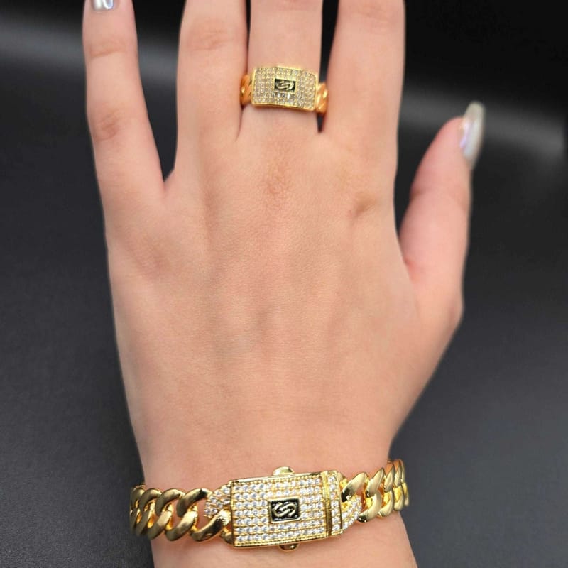 Cuban Link Pavé Statement Ring | 21K Gold Plated Siwar Gallery