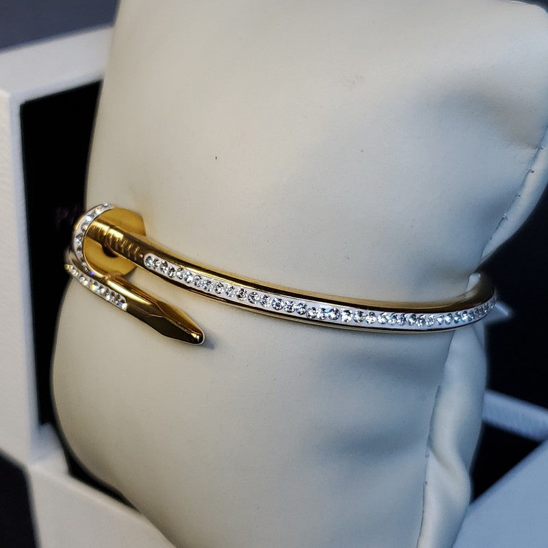 Nail Bangle