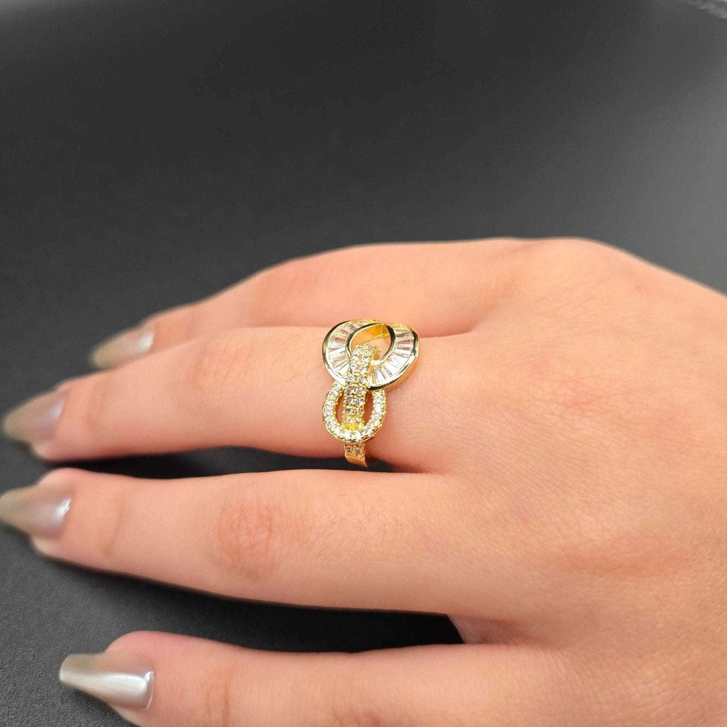 Refined Chic Knot Ring | 18K Gold Plated Siwar Gallery