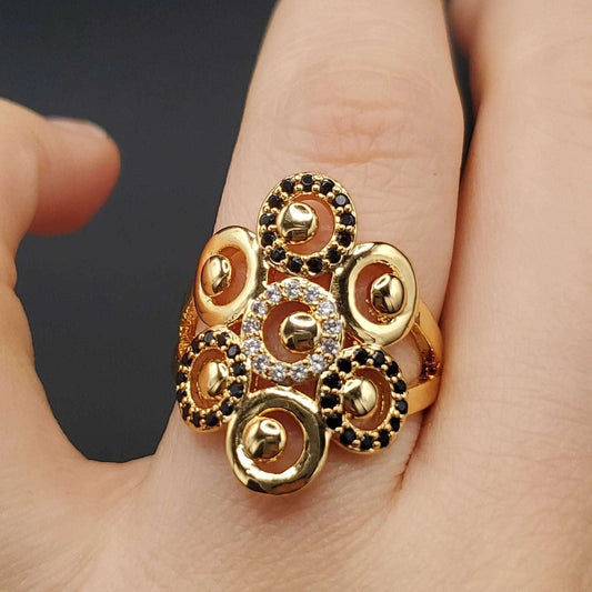 Refined Modern Flower Ring | 18K Gold Plated Siwar Gallery