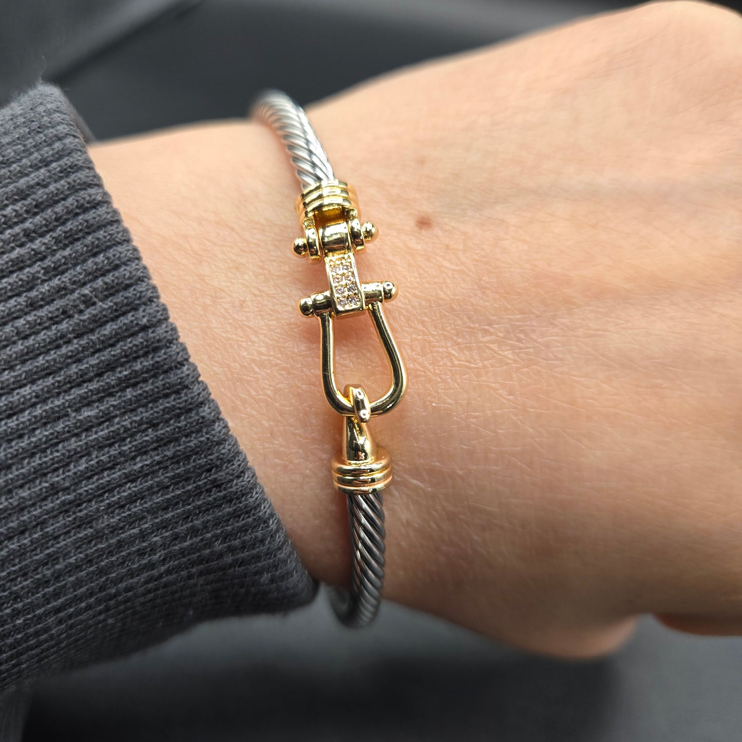 StirrupBangle