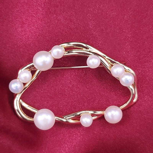 Seashell shape Brooch
