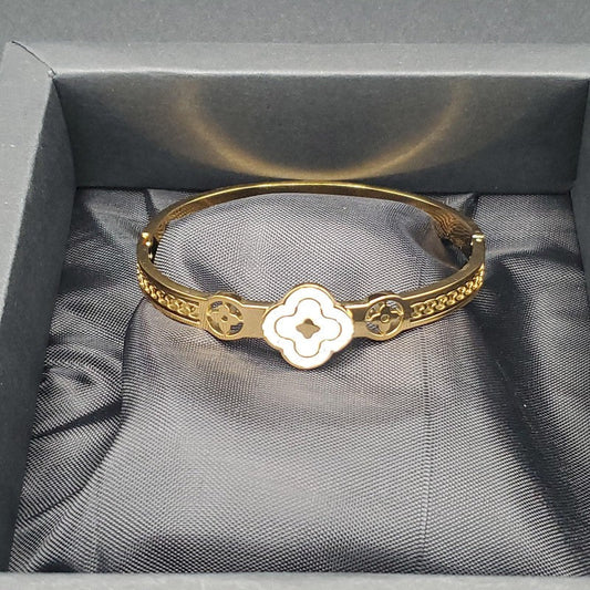 white Van C*leef Bangle - Siwar Gallery